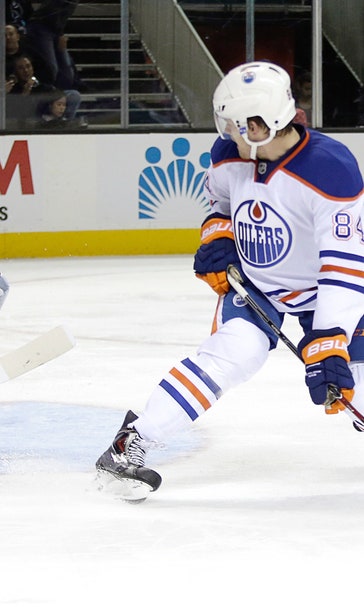Pavelski scores twice, leads Sharks to win against Oilers